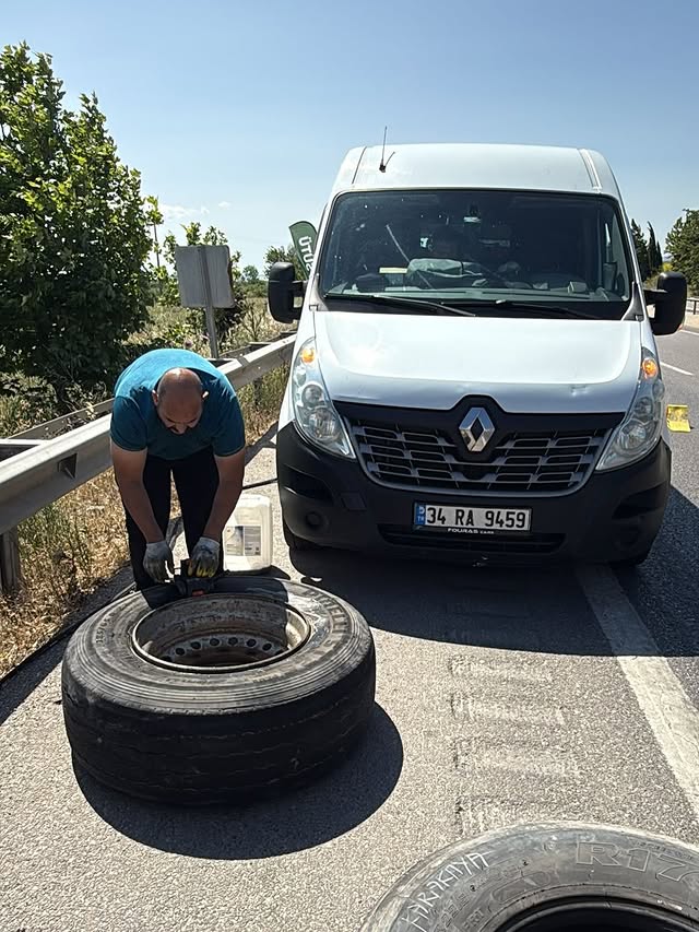 Otoban Lastik Yardım - Bursa 7/24 Acil Lastik Servisi